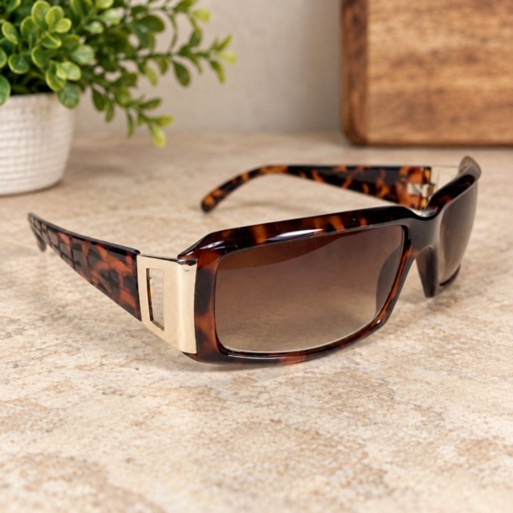 Kenneth Cole Reaction KC1059 Brown Tortoise Gold Tone Sunglasses 57-15-125